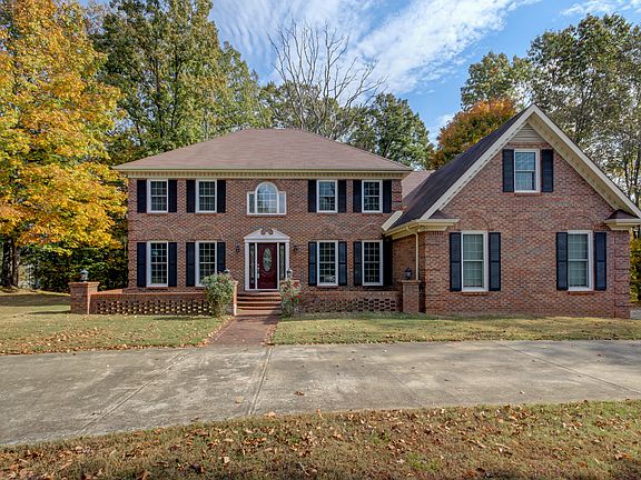 3rd image of 313 Abby Ln