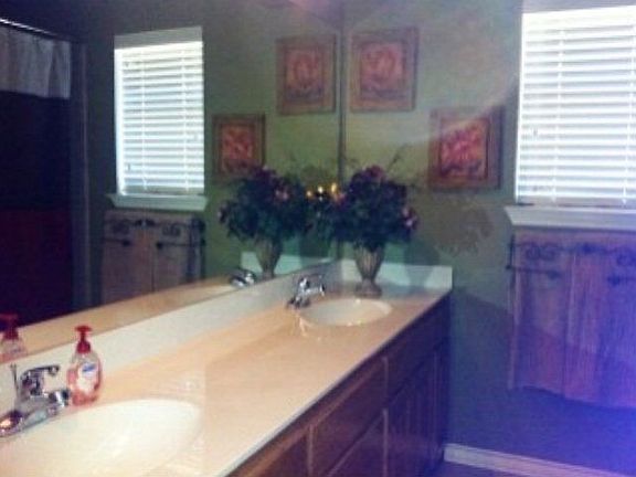 5th image of 5906 Yorkshire Dr