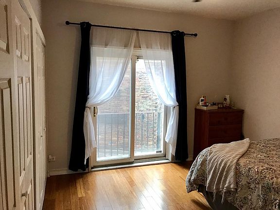 5th image of 817 W Cuyler Ave #1