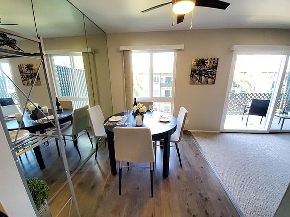 4th image of 821 N Humboldt St APT 405