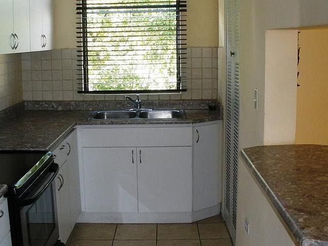2nd image of 4335 Calle Laffite APT 405
