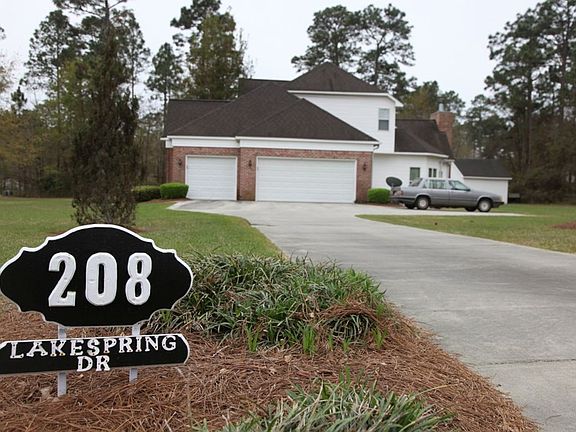 2nd image of 208 Lakespring Dr