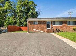 202 Cedar Dr, Glen Burnie, MD