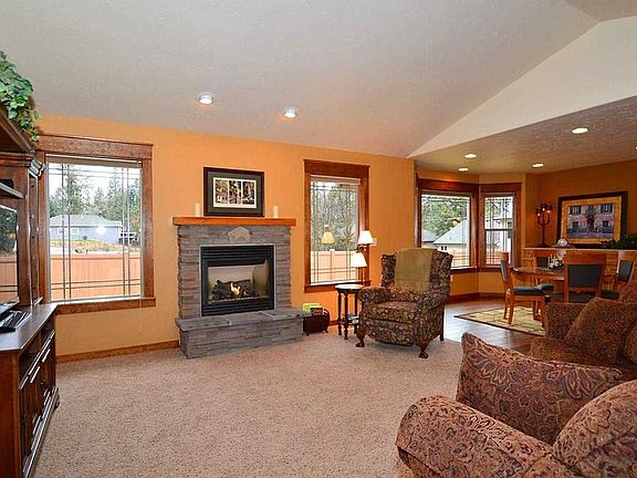 2nd image of 1441 W Marc Dr