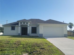 701 W 7th St, Lehigh Acres, FL 33972