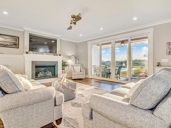 2nd image of 304 Spartina Ct.