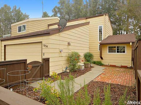 2nd image of 1854 Renoir Ave
