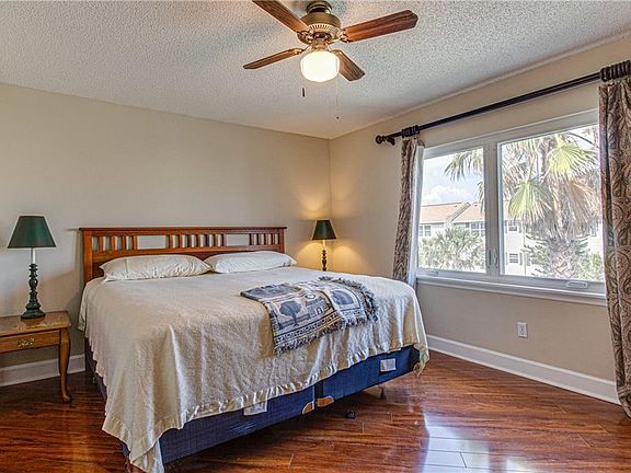 4th image of 925 Tarpon Ave APT 7