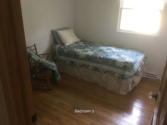 3rd image of 99 N Huron St