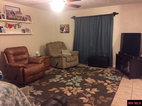 5th image of 1225 Estes Ave