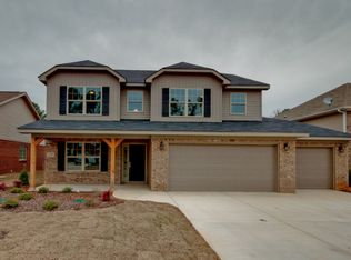 125 Harness Dr, Huntsville, AL 35806