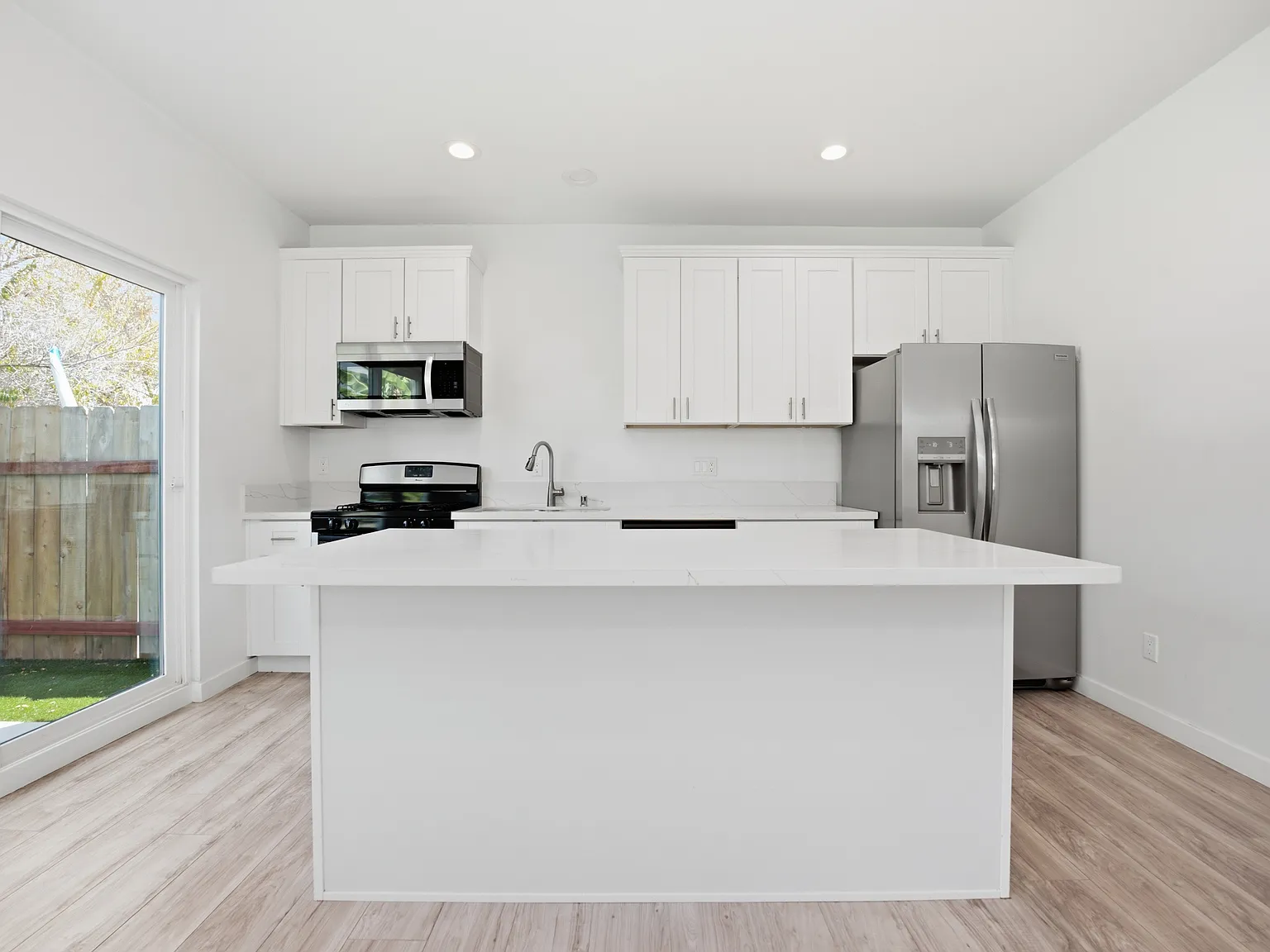 6330 Mesita Drive - 1 — Photo 2