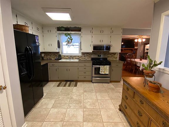 5th image of 1917 Merriewood Dr