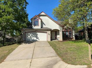 3605 S Rolling Oaks Dr, Tulsa, OK 74107