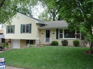 1205 Coolidge Ave, Pekin, IL 61554