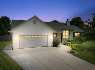 1301 Goldcrest Ct, West Bend, WI 53095