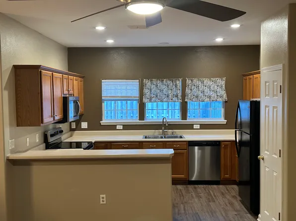 22 Sir Lancelot Way, Crawfordville, FL 32327