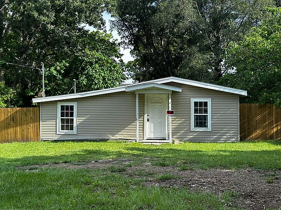 5th image of 8422 Dandy Ave