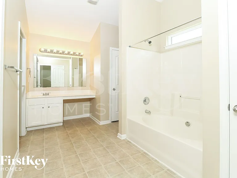 8019 Bushy Creek Dr — Photo 10