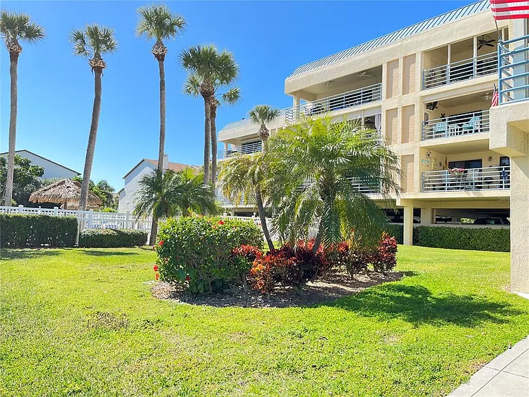 363 Pinellas Bayway S #36 — Photo 25