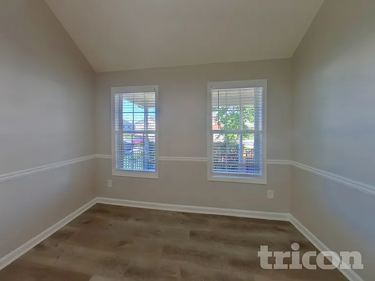 7485 Ferrara Dr — Photo 4