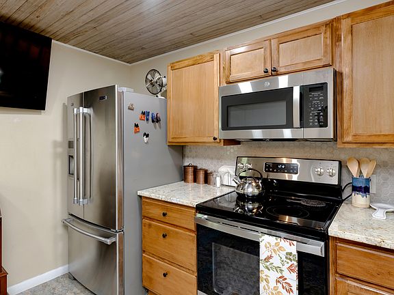5th image of 801 W Oak St #801.5