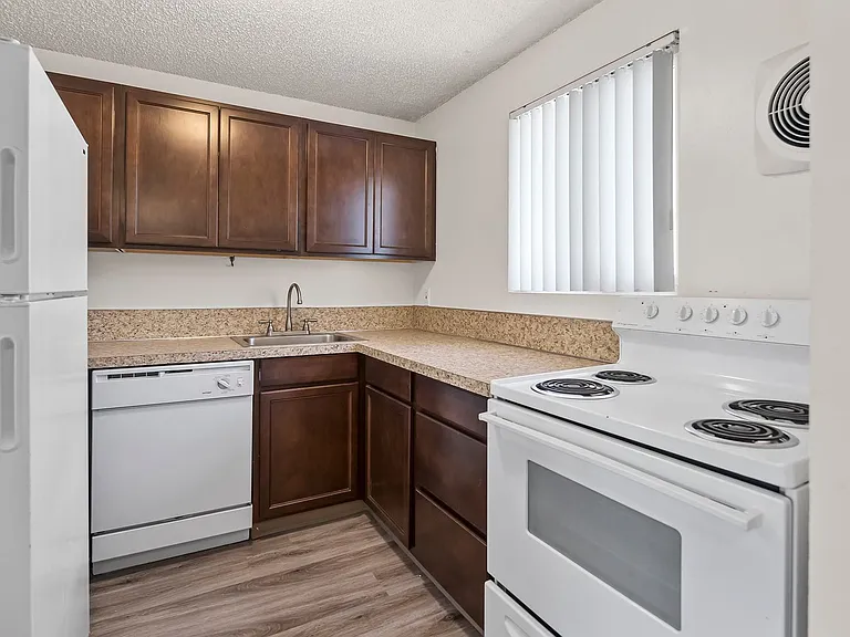 Cedar Mill Apartments — Photo 8