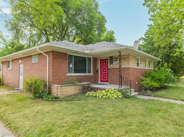24601 Ridgedale St, Oak Park, MI 48237