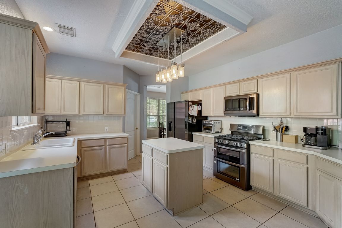 2427 REDLAND MESA, San Antonio, TX 78259 Zillow