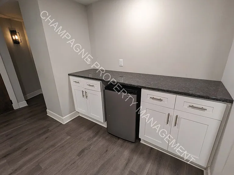 920 Ward Pkwy — Photo 21