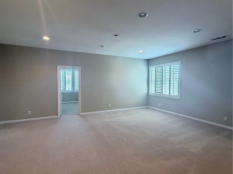 13682 Perry Ann Cir — Photo 8