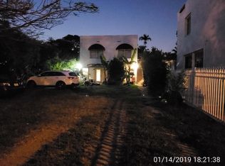 2555 SW 20th St, Miami, FL 33145