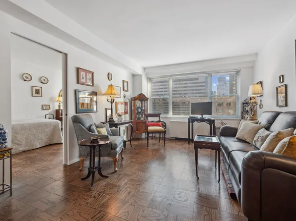 420 East 72nd Street image 6 of 8