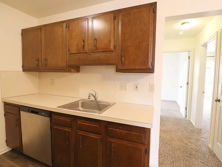 1530 W Main St #I — Photo 10