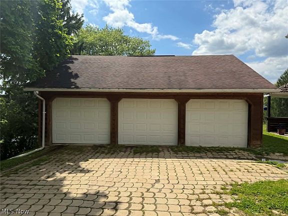 4th image of 1158 Mick Rd