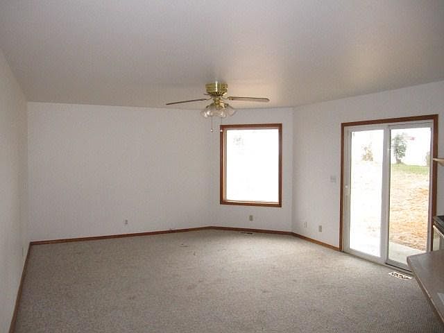 2nd image of 2935 W Ann St