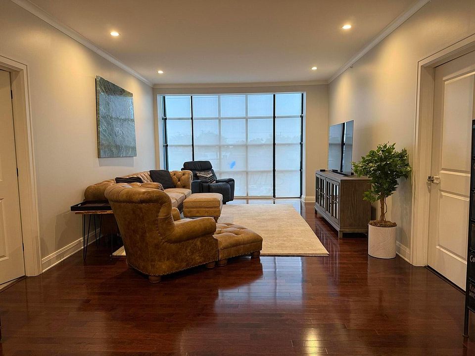 2nd image of 1475 W 3rd Ave APT 303