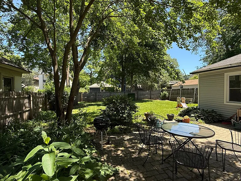 405 Central Ave — Photo 6