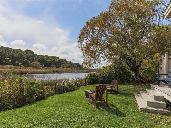 14 Pond Rd, North Truro, MA 02652