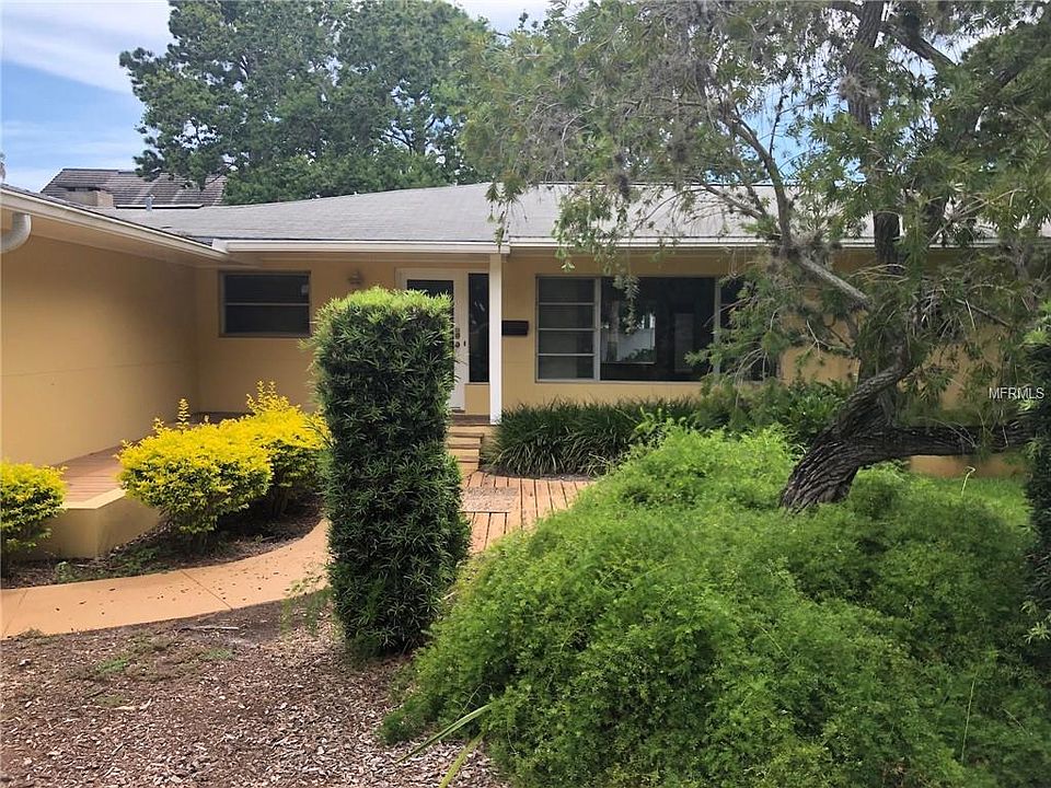 1st image of 310 Cordova Blvd NE