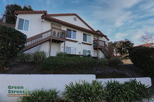 910 S Rancho Santa Fe Rd S Photo 1