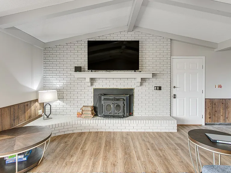 3751 Baker Hwy — Photo 8