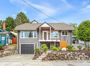 7104 Woodside Pl SW, Seattle, WA 98136