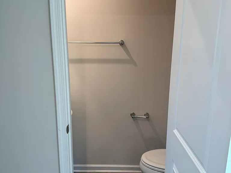 2410 Brokeshire Dr — Photo 6