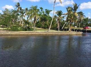 2949 Cypress St, Naples, FL 34112