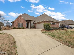 201 Dunbar Trl, Canton, MS 39046