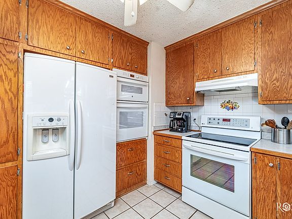 4th image of 3841 Inglewood Dr