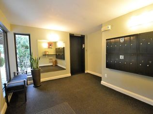 1856 Beacon St APT 2B, Brookline, MA 02445