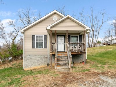 221 Cowan St, Radford, VA, 24141