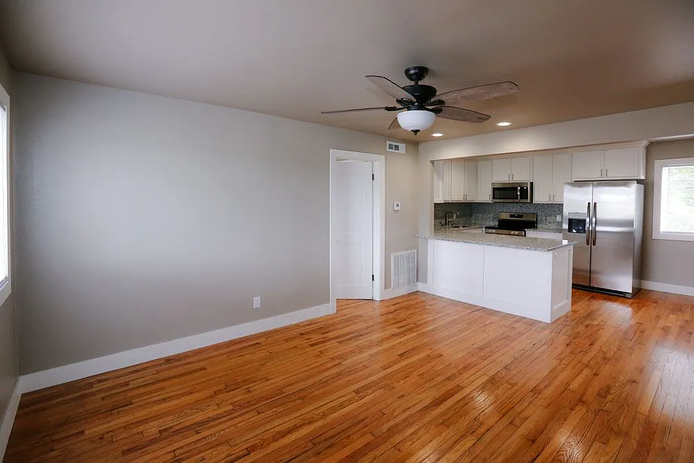 1 bed, 638 sqft, $875 — Photo 2